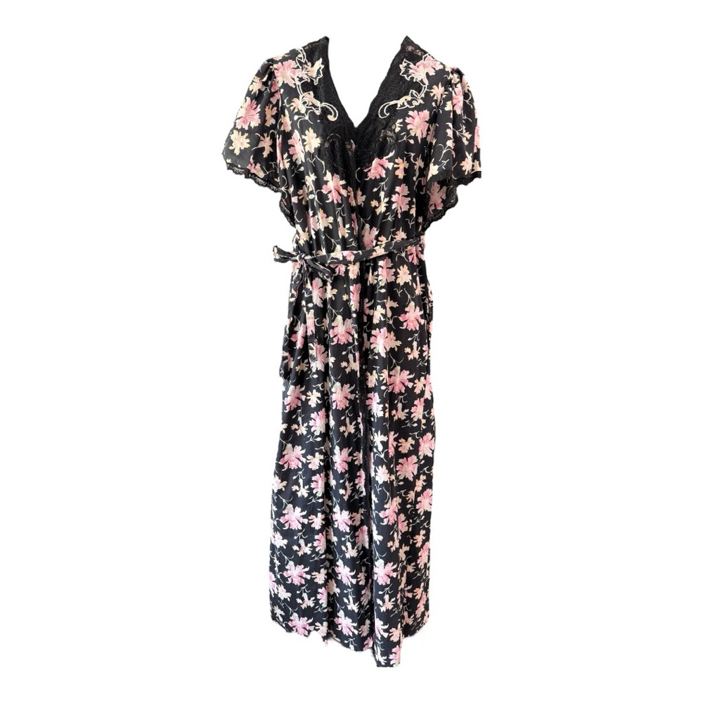 NATORI vintage gown with matching robe in florals on black background